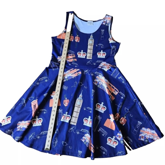 COWCOW London Bus Skater Dress Size 2X Sleeveless Fit & Flare Queen Elizabeth - Picture 4 of 8